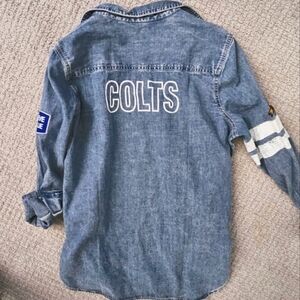 WEAR By Erin Andrews Denim Indianapolis Colts Long Sleeve Button-Up Shirt M